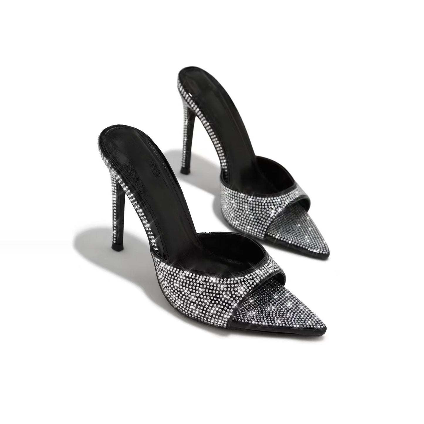 Scarpe da donna europee in pelle nera con tacco alto